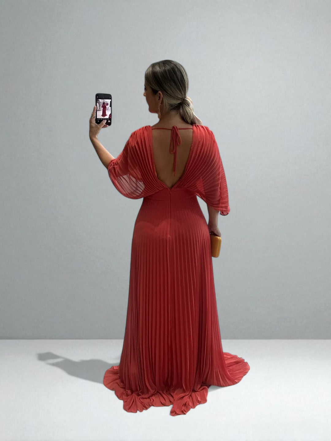 Amara | Pleated Maxi Dress – Light, Elegant Flow