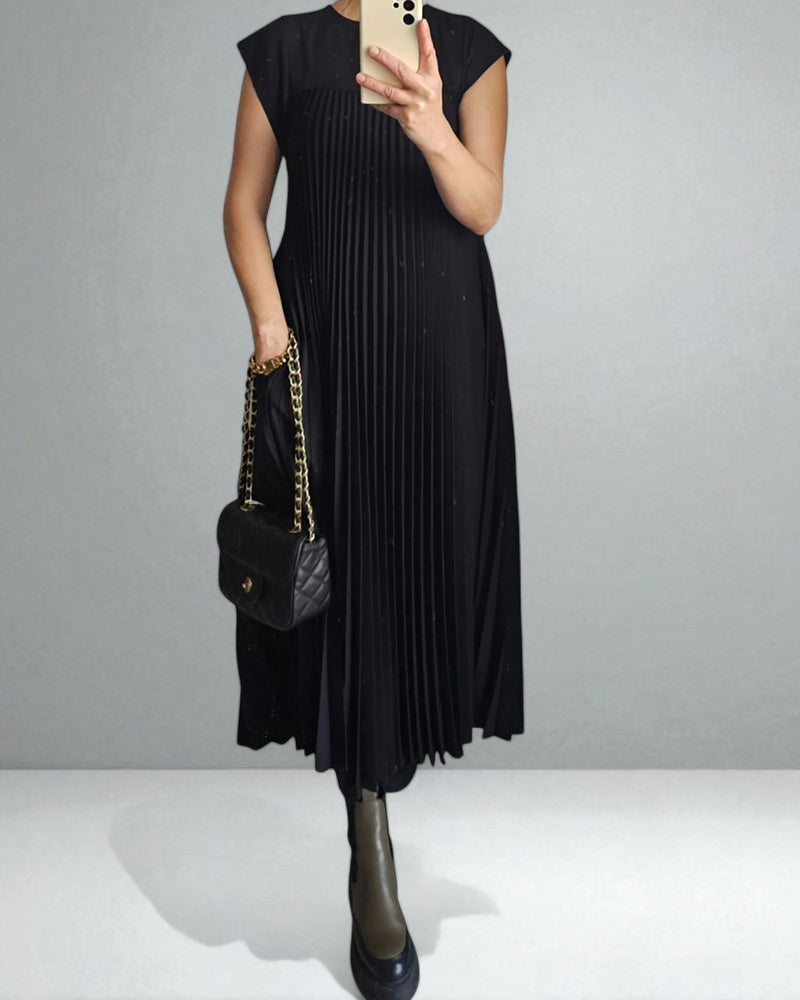 Jolijn | Pleated Dress – Soft, Flowing Comfort
