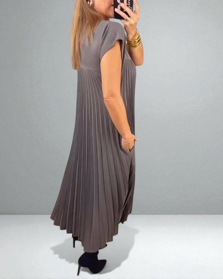 Jolijn | Pleated Dress – Soft, Flowing Comfort