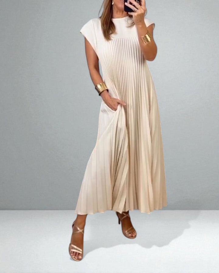 Jolijn | Pleated Dress – Soft, Flowing Comfort