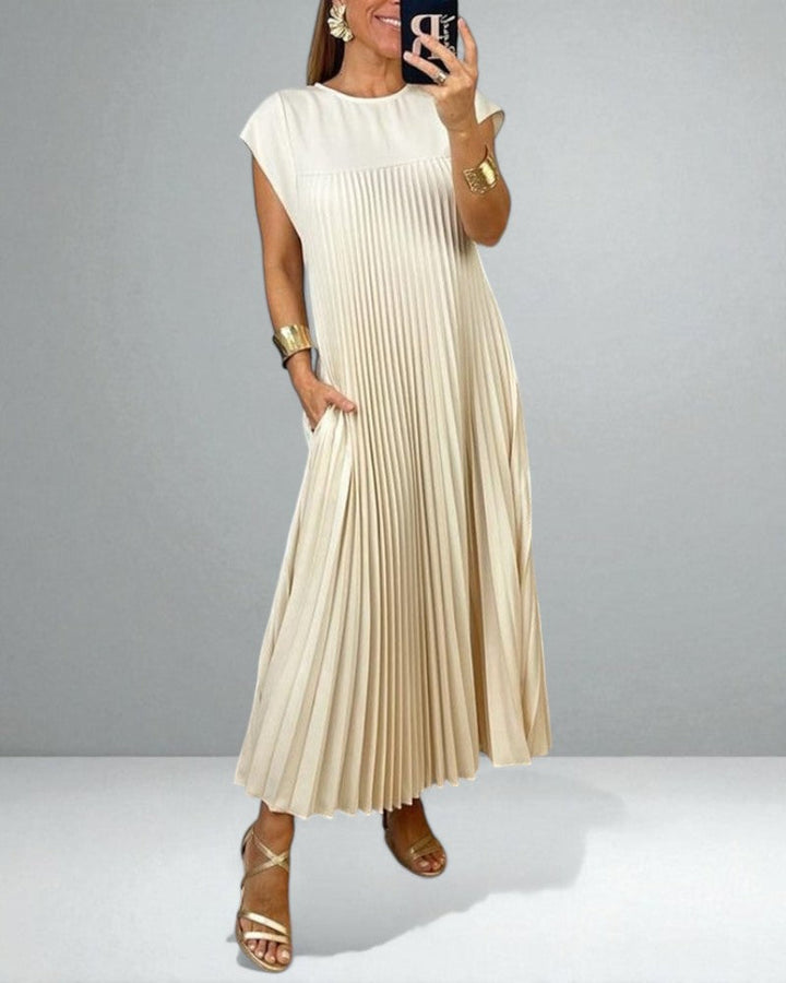 Jolijn | Pleated Dress – Soft, Flowing Comfort