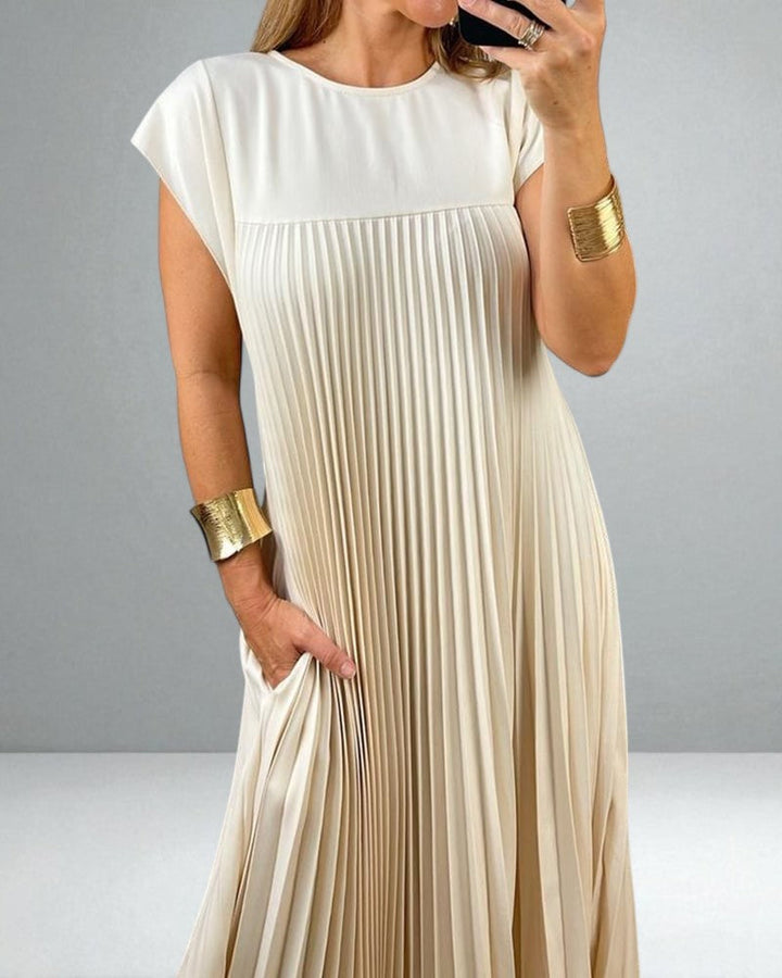 Jolijn | Pleated Dress – Soft, Flowing Comfort