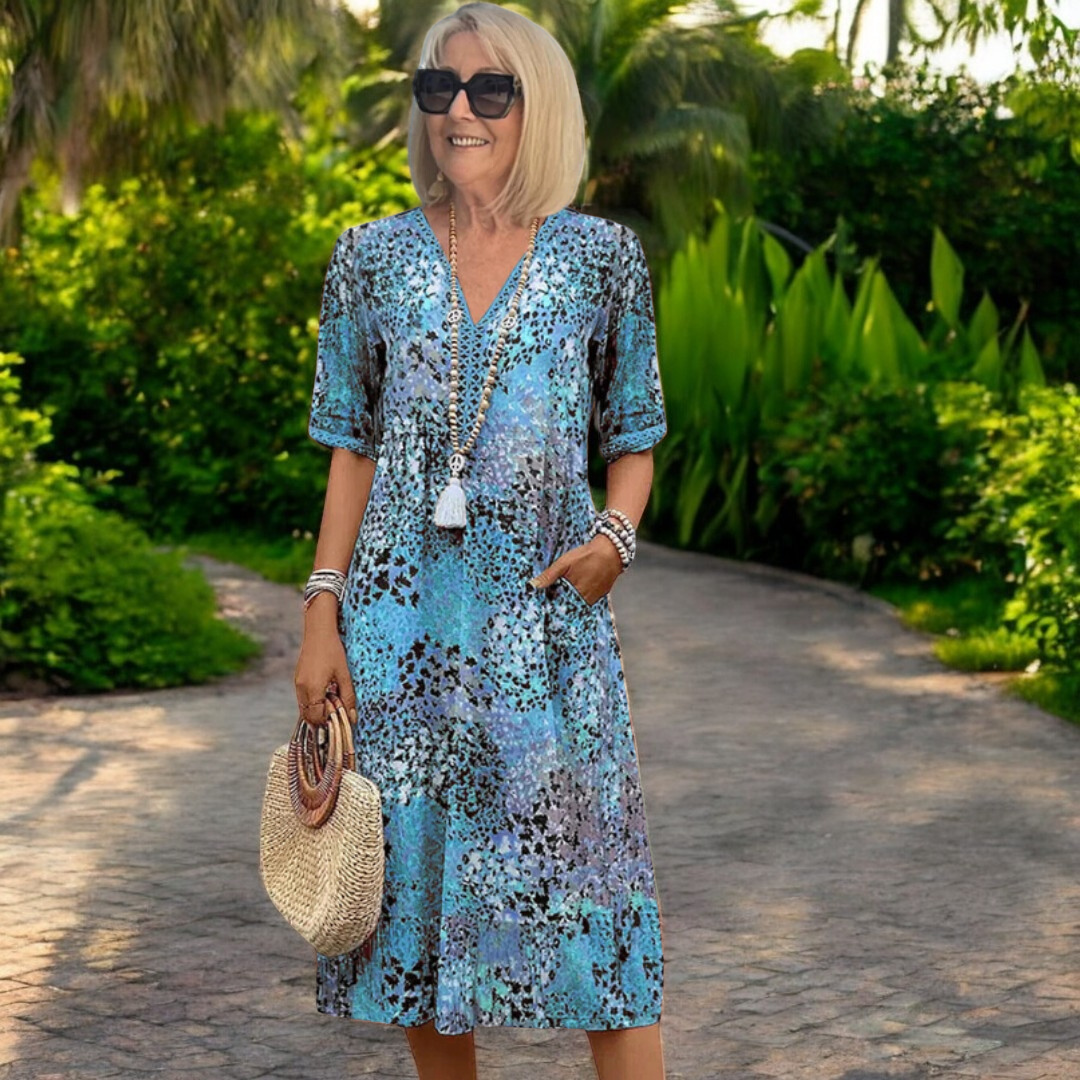 Iris | A lightweight, flowing dress with a flattering silhouette